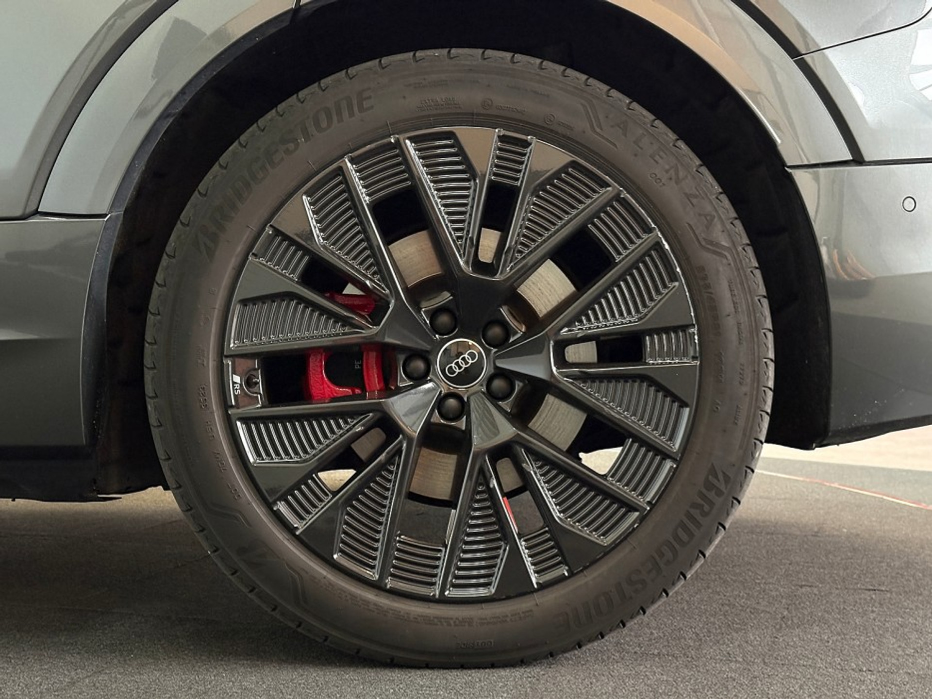 Foto 35 van Audi Q8