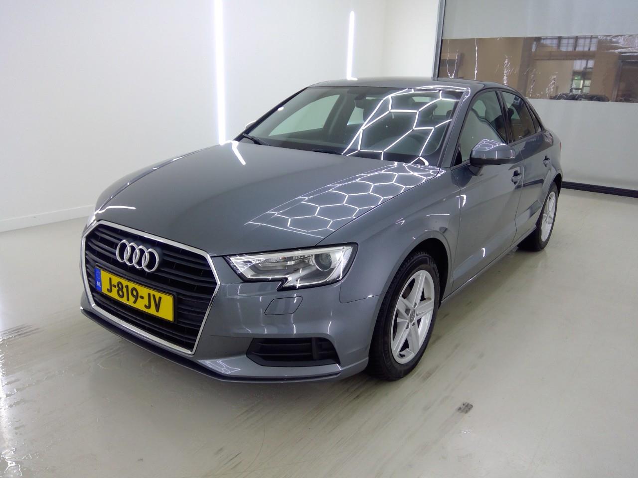 Audi A3 30 TFSI Pro Line - Petrol - Manual - 116 hp - 168.320 km