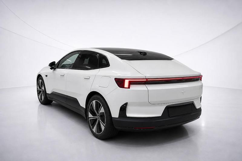 Foto 5 van Polestar 4