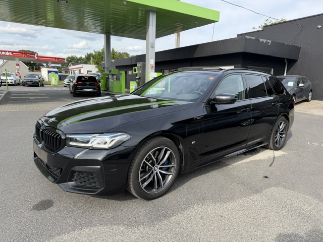 BMW 5 Series Touring 530e - Hybrid - Automatic - 184 hp - 210.757 km