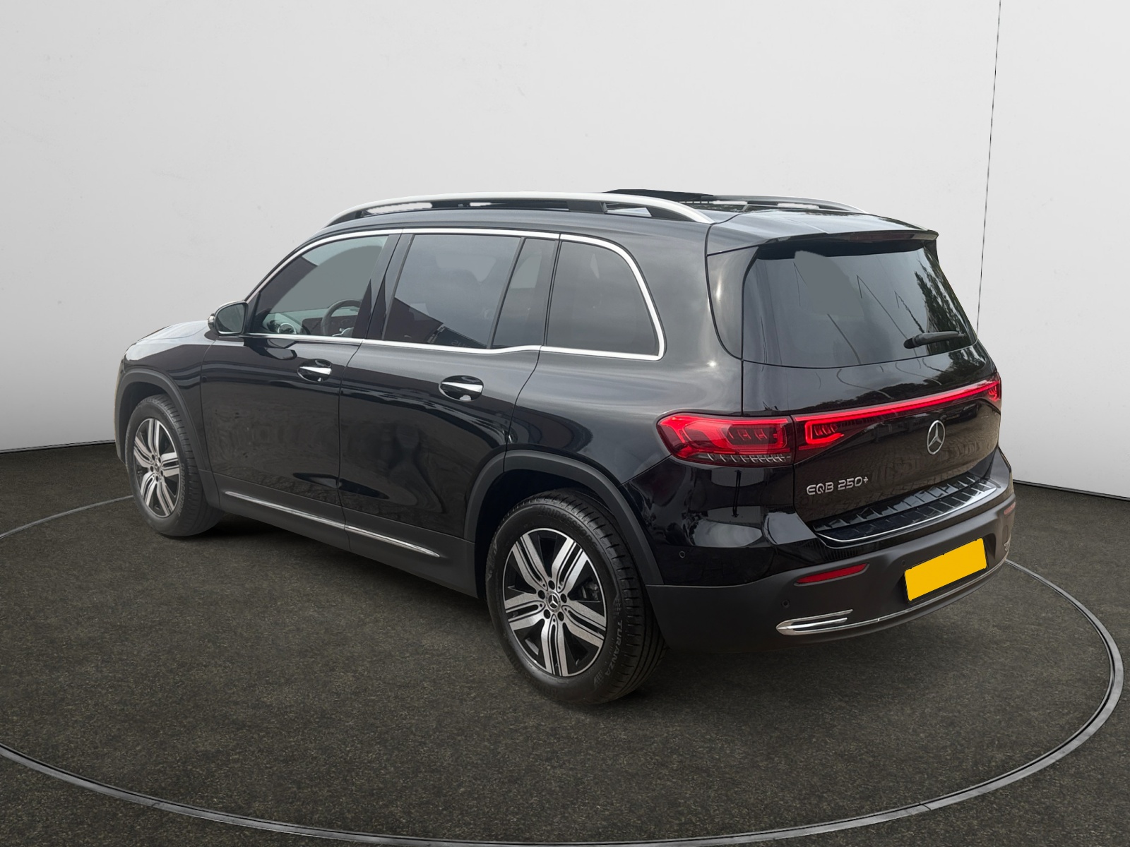 Foto 5 van Mercedes EQB