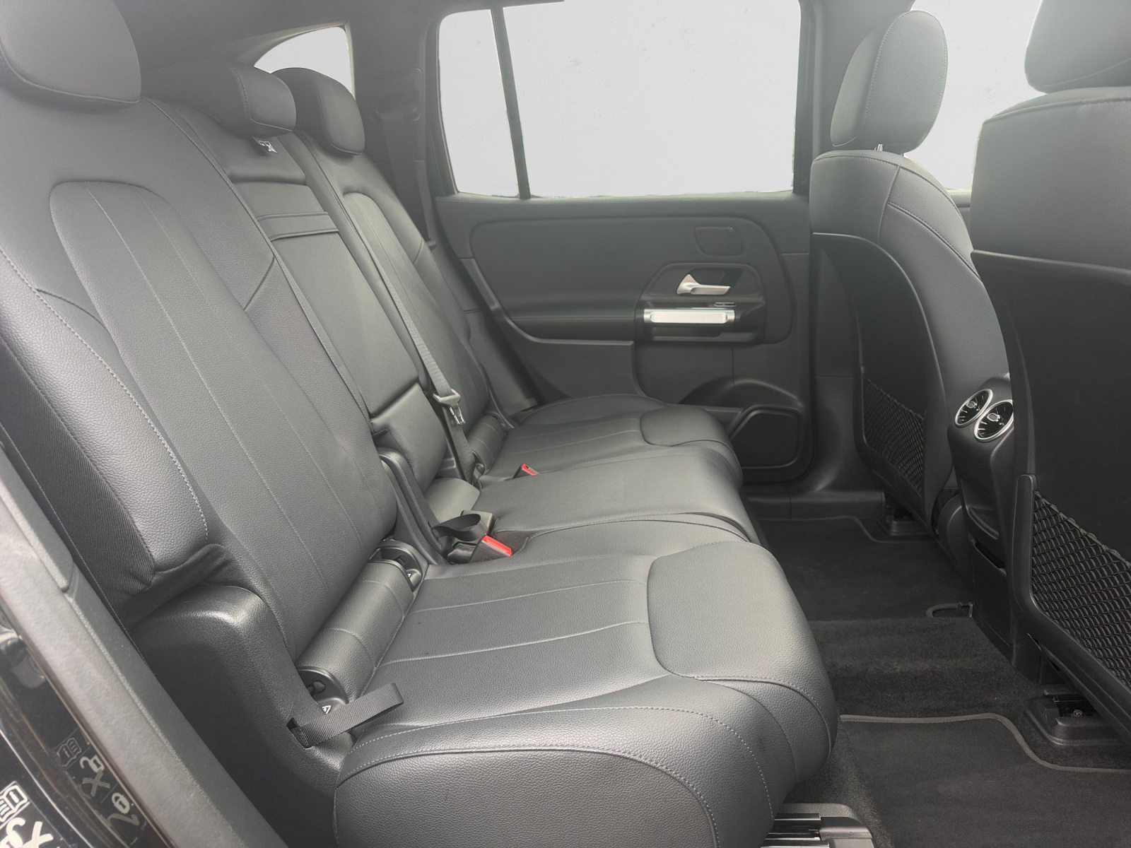 Foto 9 van Mercedes EQB
