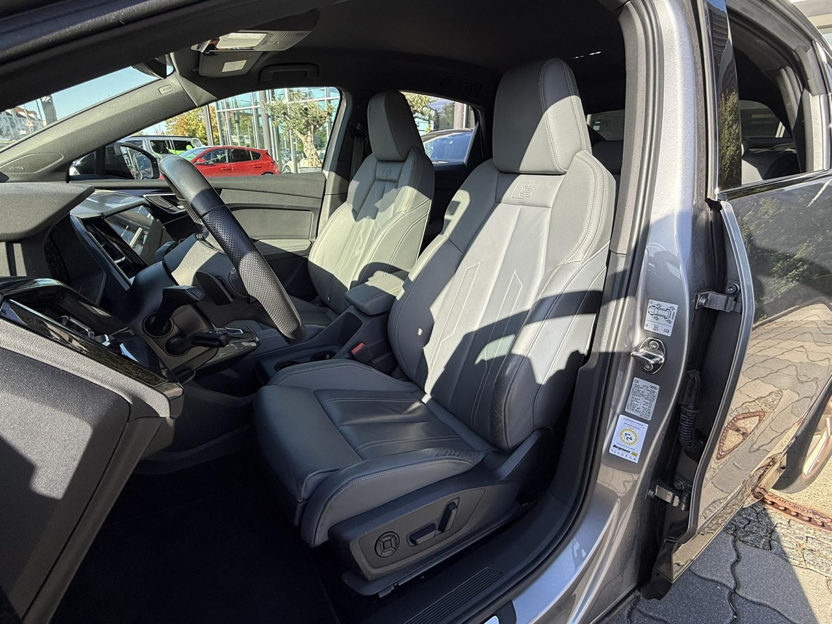 Foto 35 van Audi Q4 e-tron