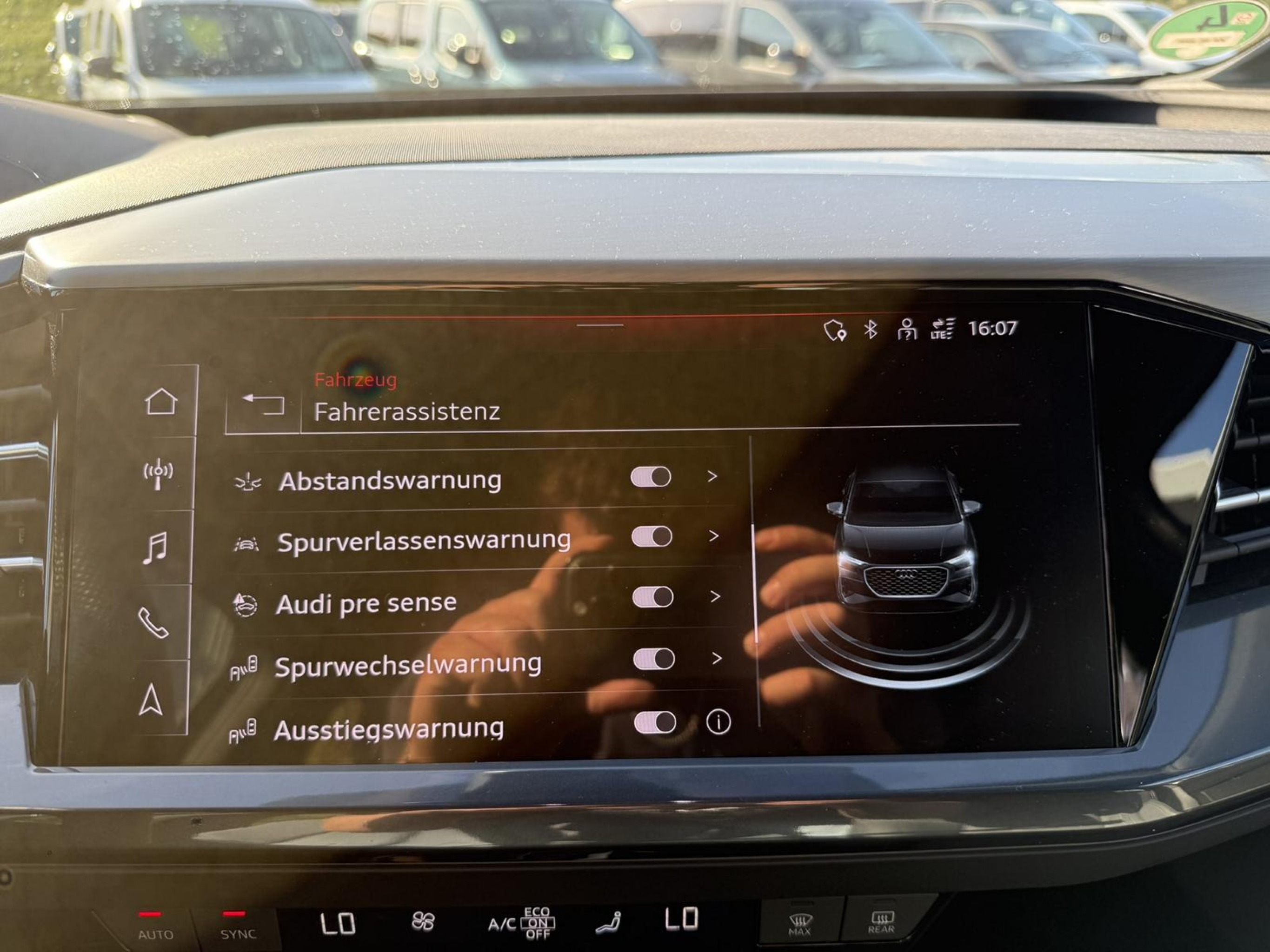 Foto 30 van Audi Q4 e-tron