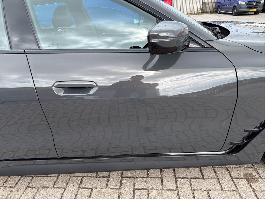 Foto 26 van BMW i4