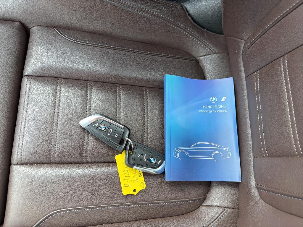 Foto 12 van BMW i4
