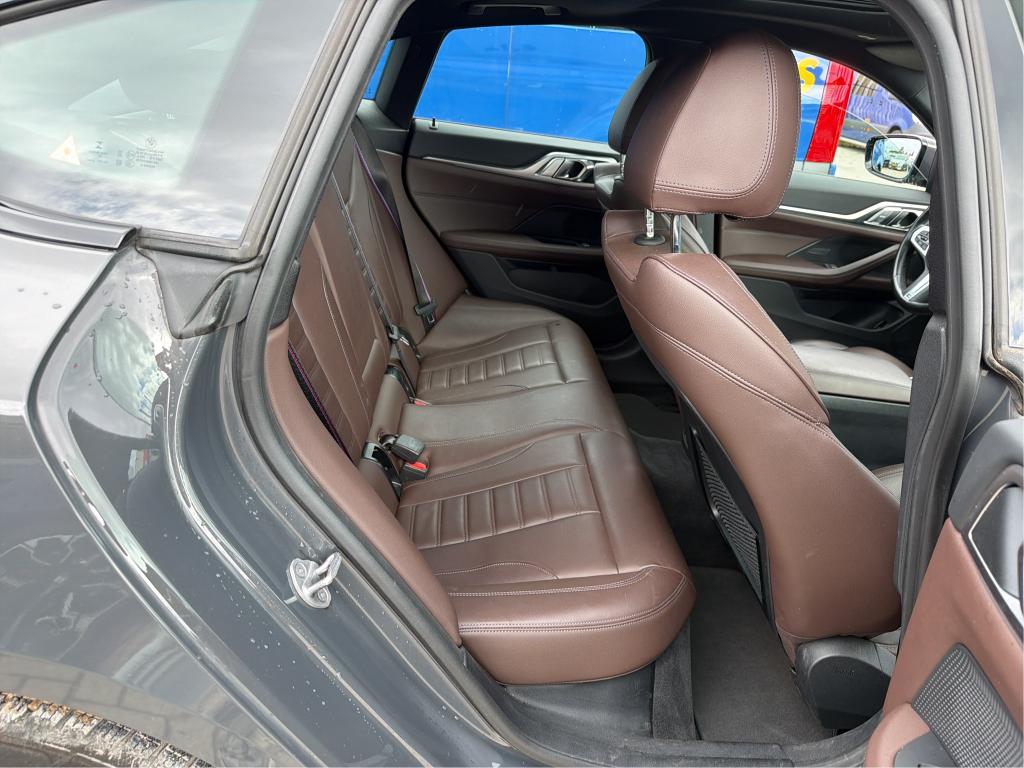 Foto 7 van BMW i4