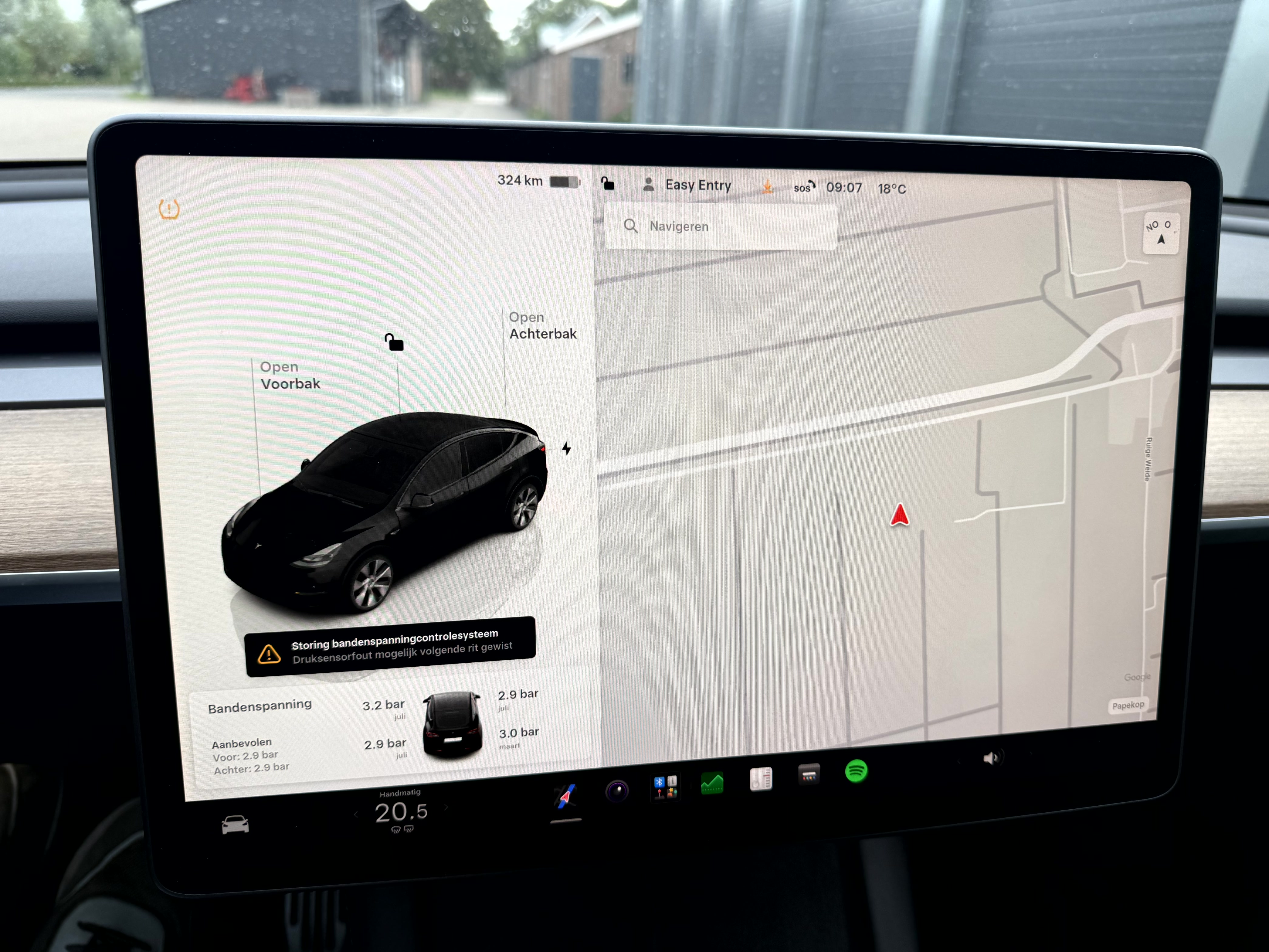 Foto 10 van Tesla Model Y