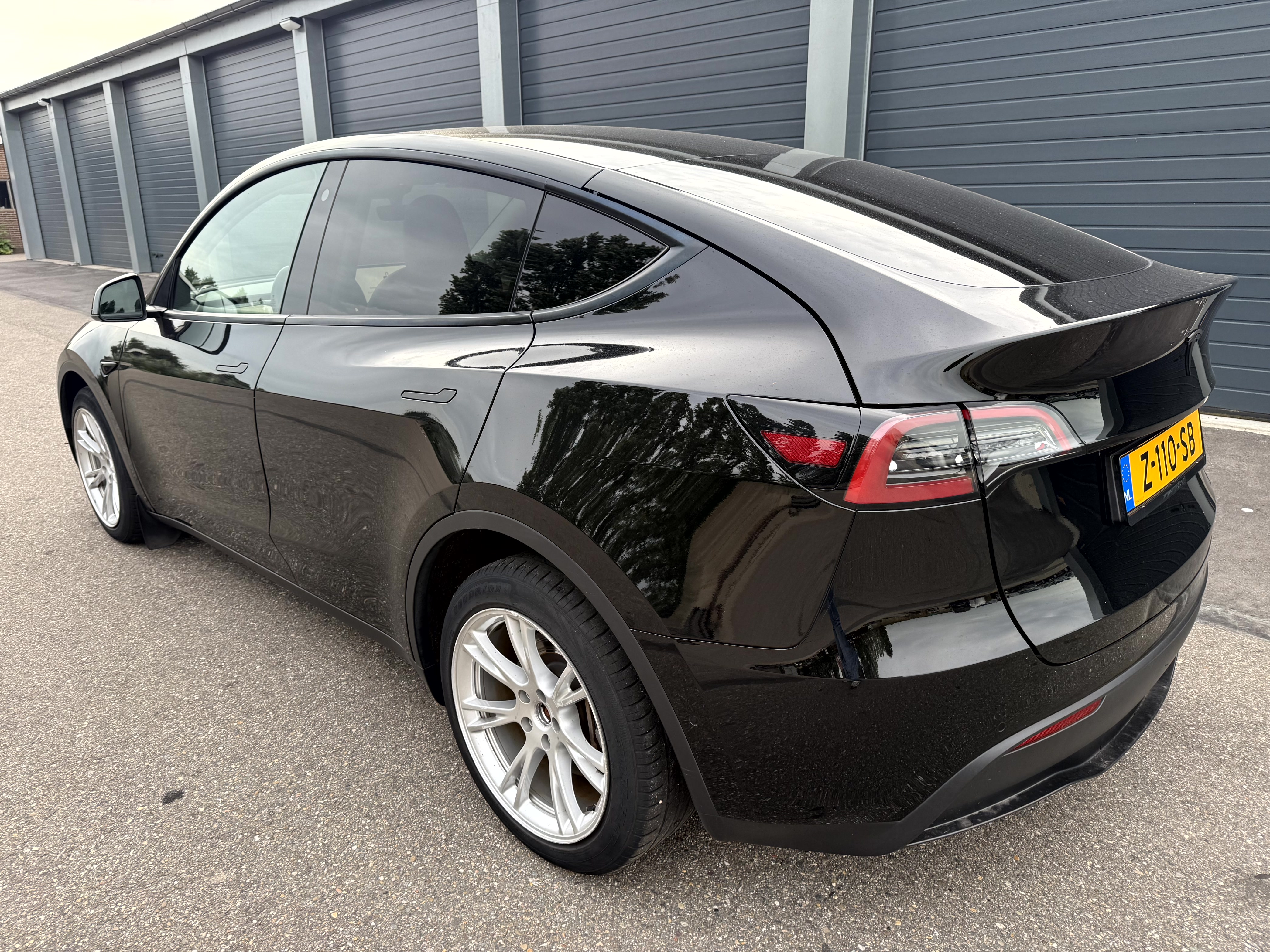 Foto 4 van Tesla Model Y