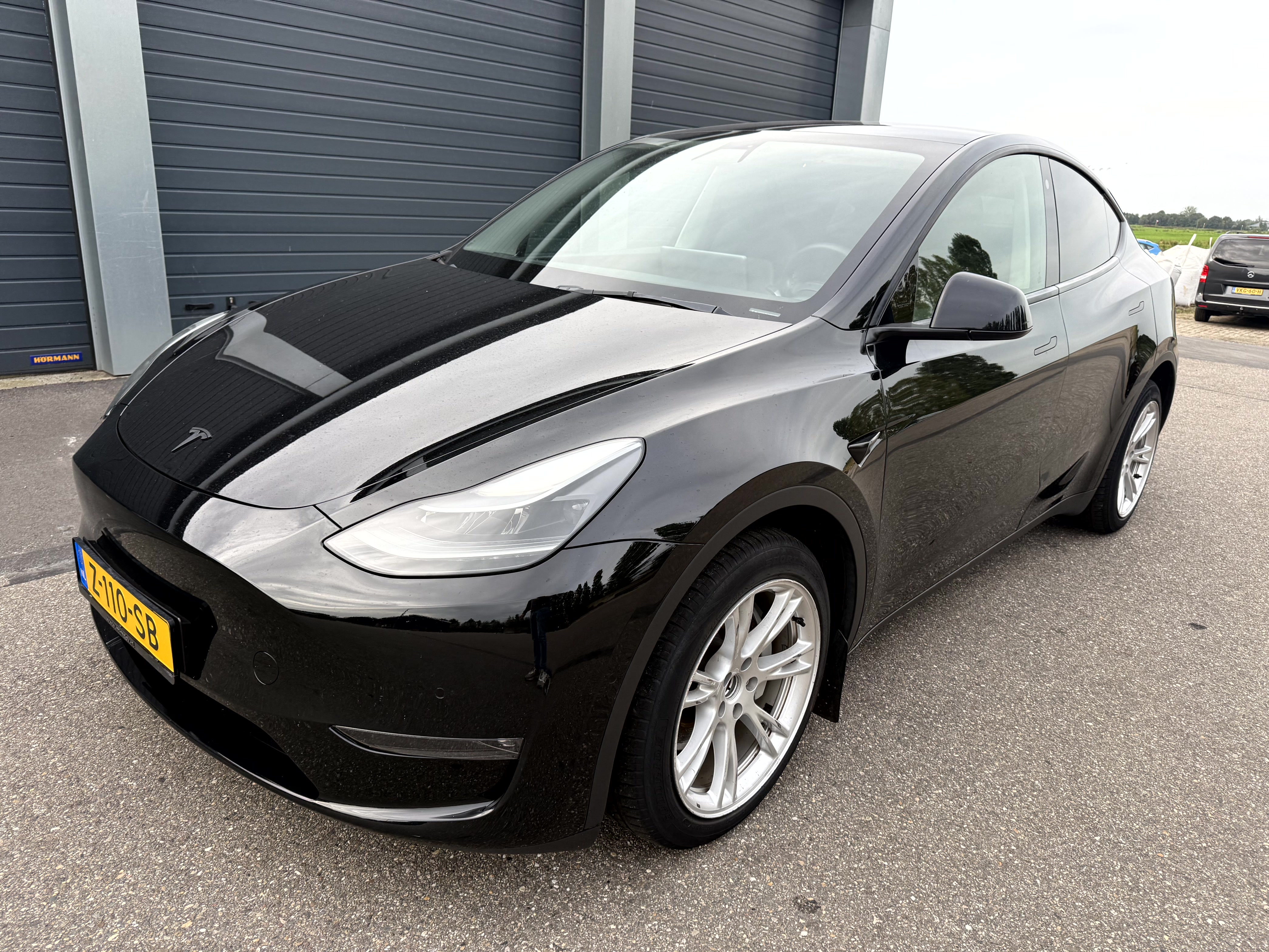 Foto 2 van Tesla Model Y