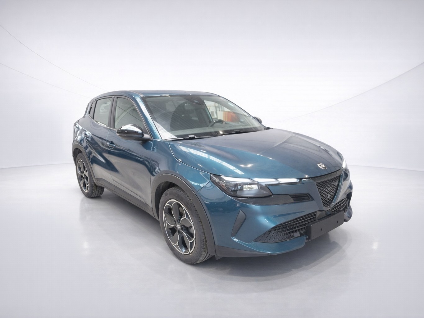2025 Alfa Romeo Junior salvage, VIN ZAANAVA5XRJA21158