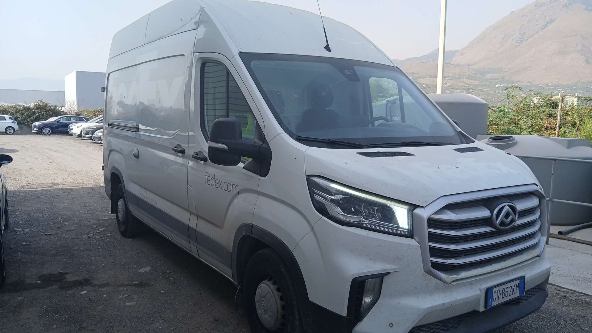 2024 Maxus Deliver 9 salvage, VIN LSH14J7C5PA826278