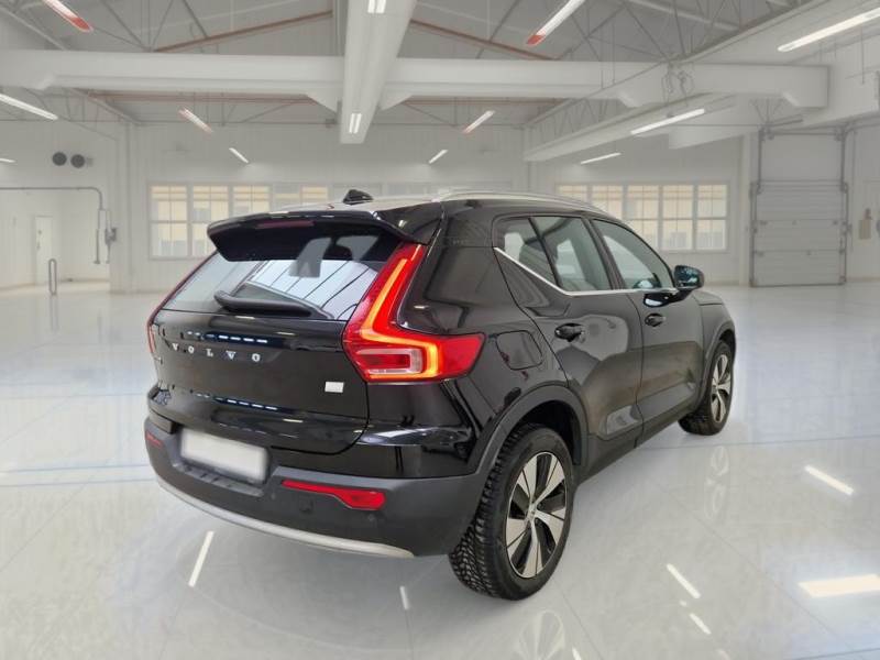 Volvo XC40 1.5 T4 Core - Hybrid - Automatic - 211 hp - 96.537 km