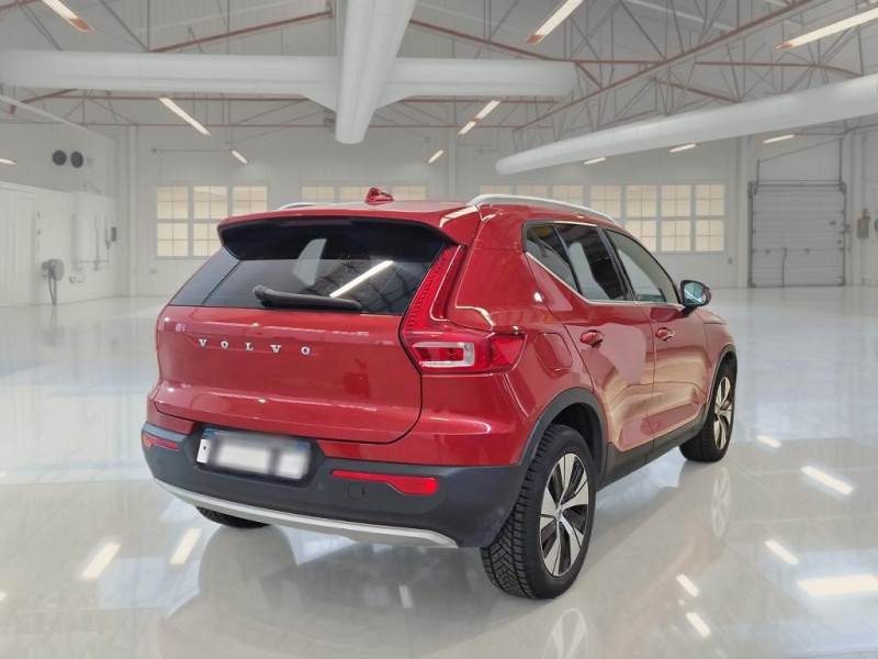 Volvo XC40 T4 Inscription Expression - Hybrid - Automatic - 261 hp - 127.627 km