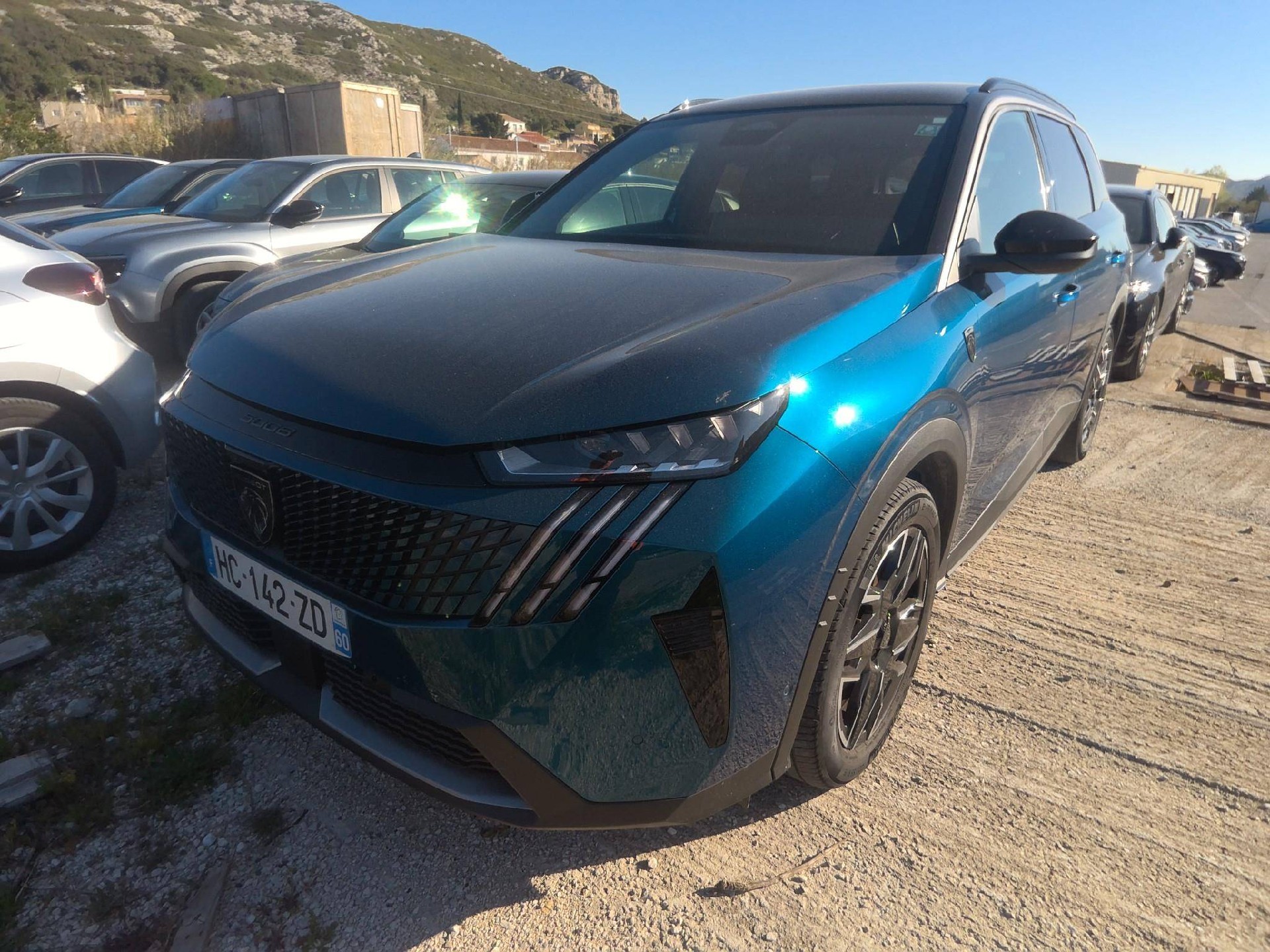 2025 Peugeot 5008 salvage, VIN VR3KAHPY2SS066488