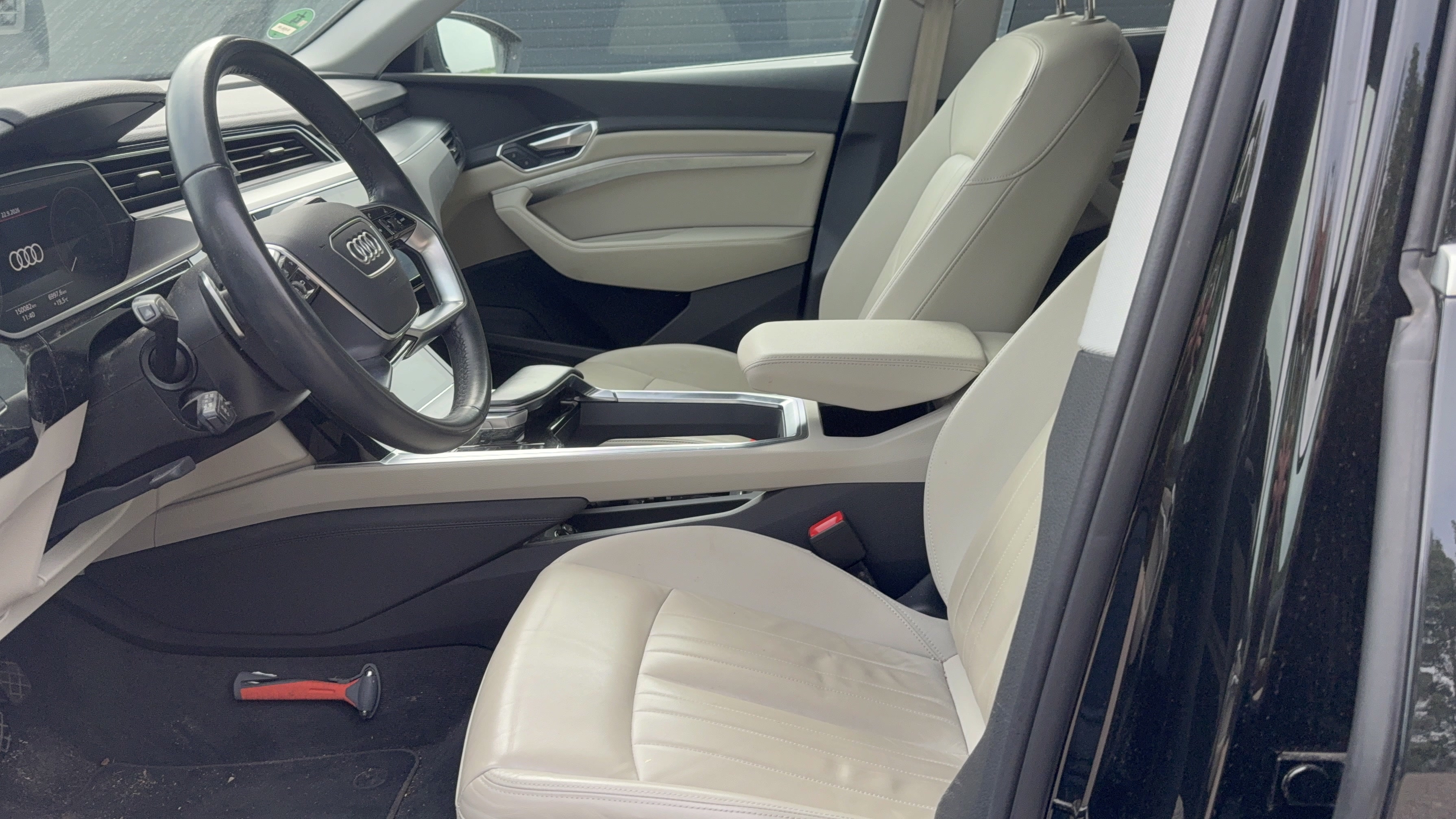 Foto 7 van Audi e-tron