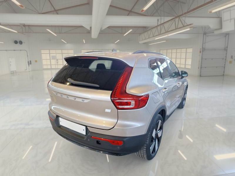 Volvo XC40 1.5 T5 Plus Dark - Hybrid - Automatic - 262 hp - 64.104 km