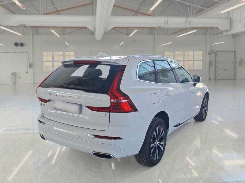 Volvo XC60 T6 - Hybrid - Automatic - 253 hp - 89.326 km