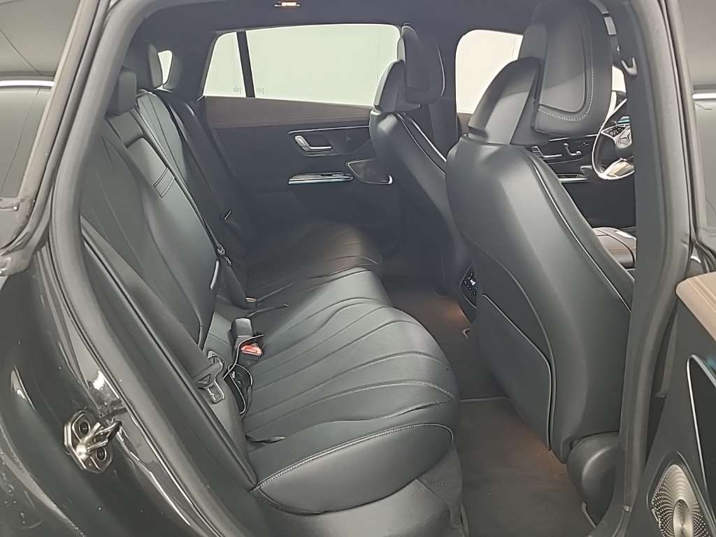 Foto 5 van Mercedes EQE