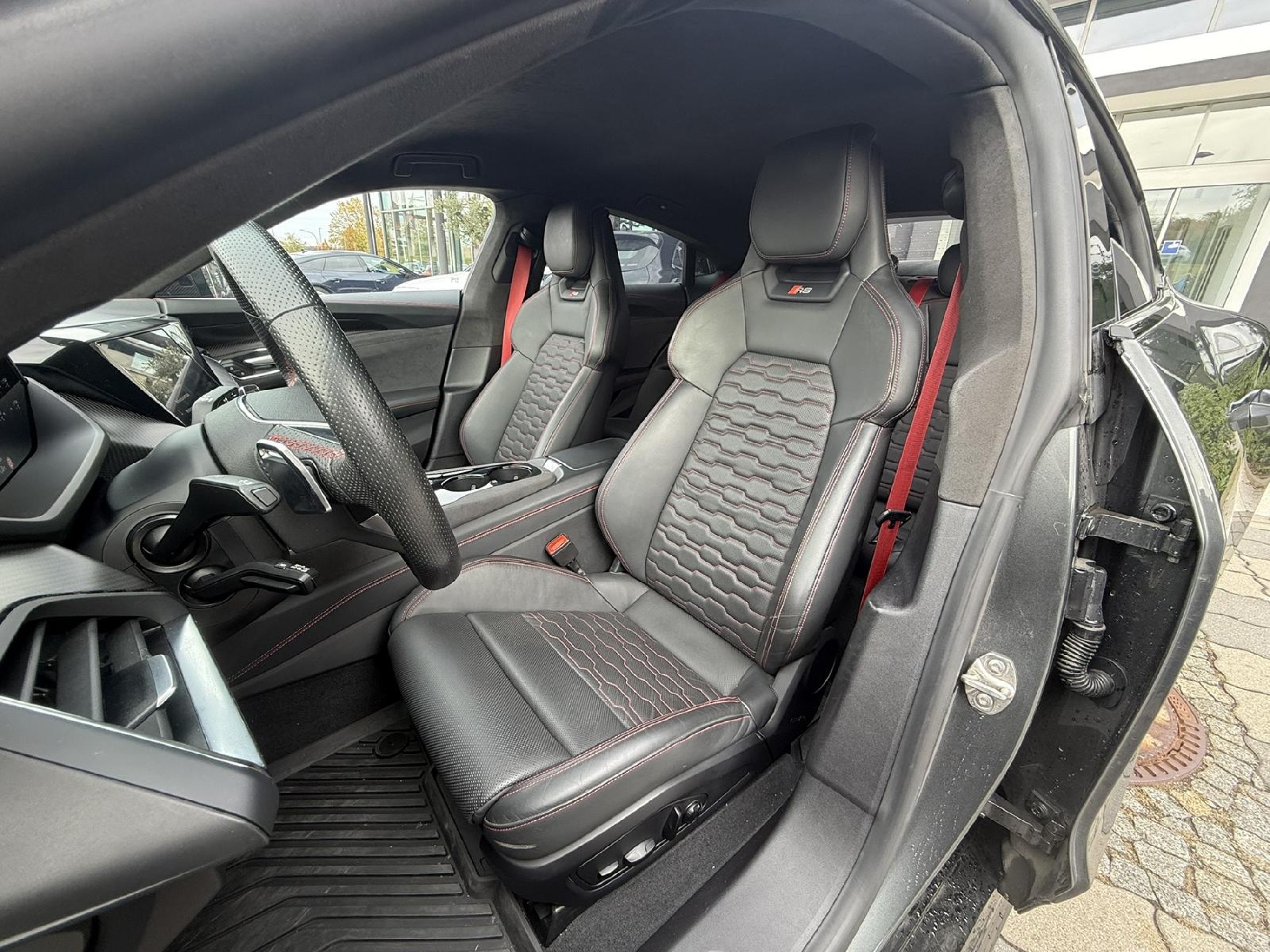 Foto 37 van Audi e-tron