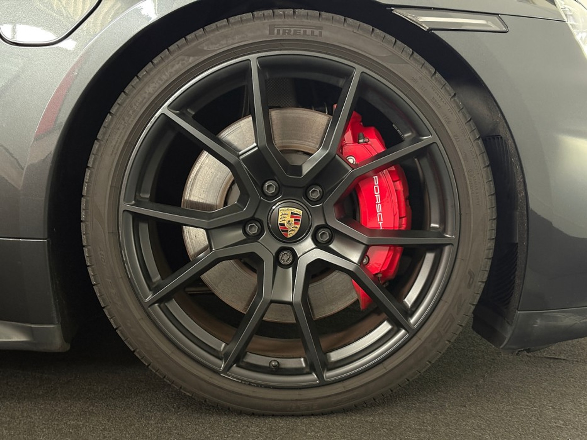 Foto 46 van Porsche Taycan