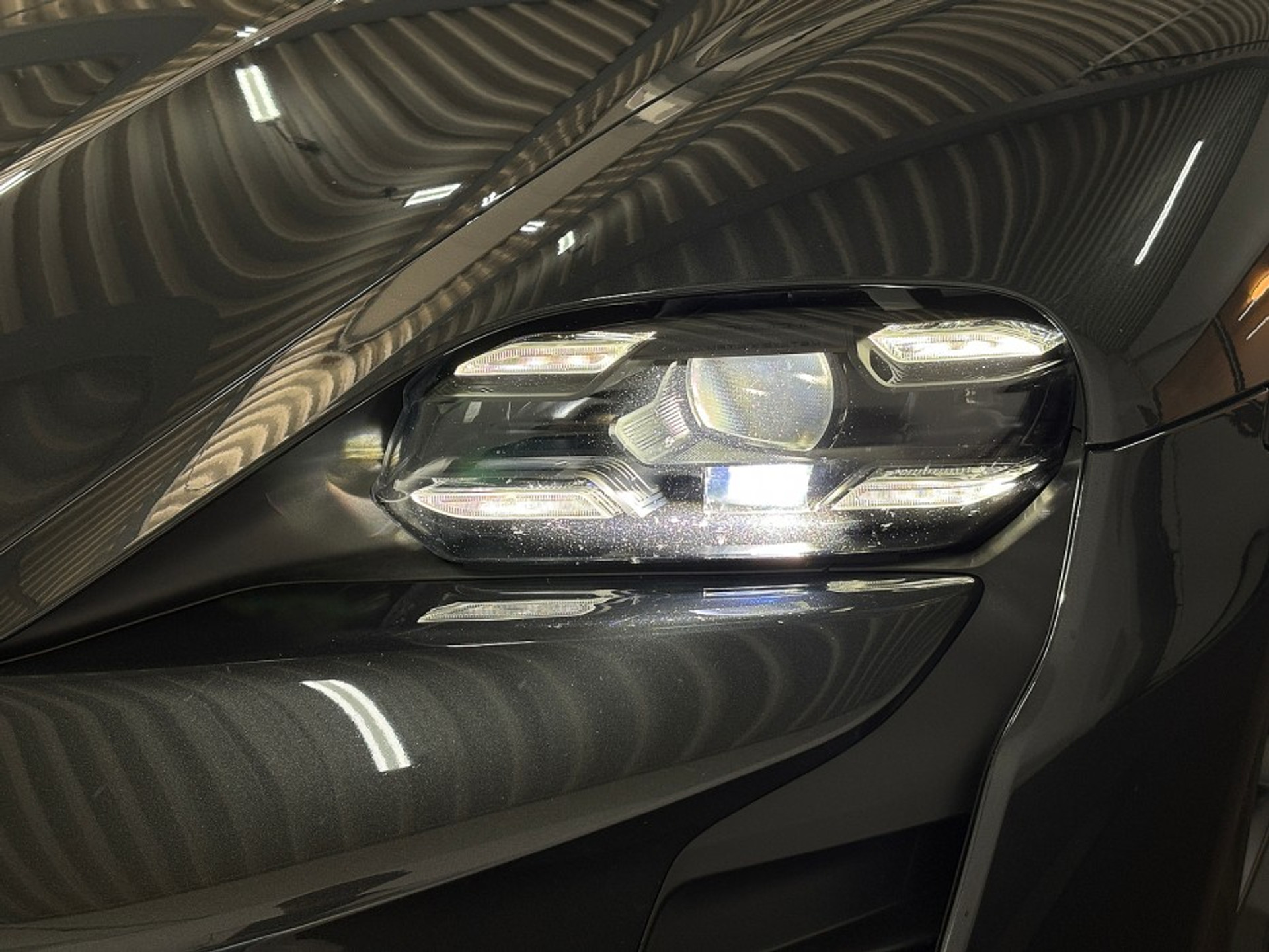 Foto 45 van Porsche Taycan