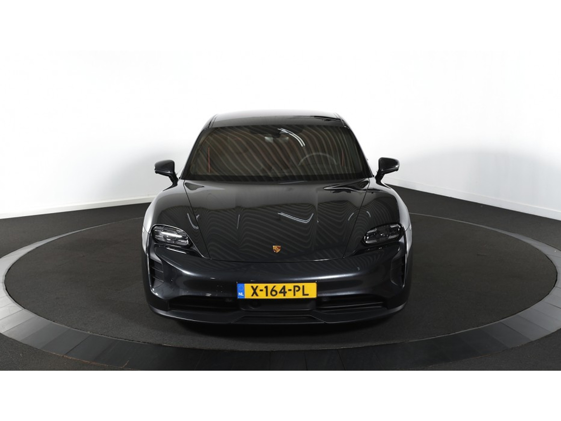 Foto 16 van Porsche Taycan