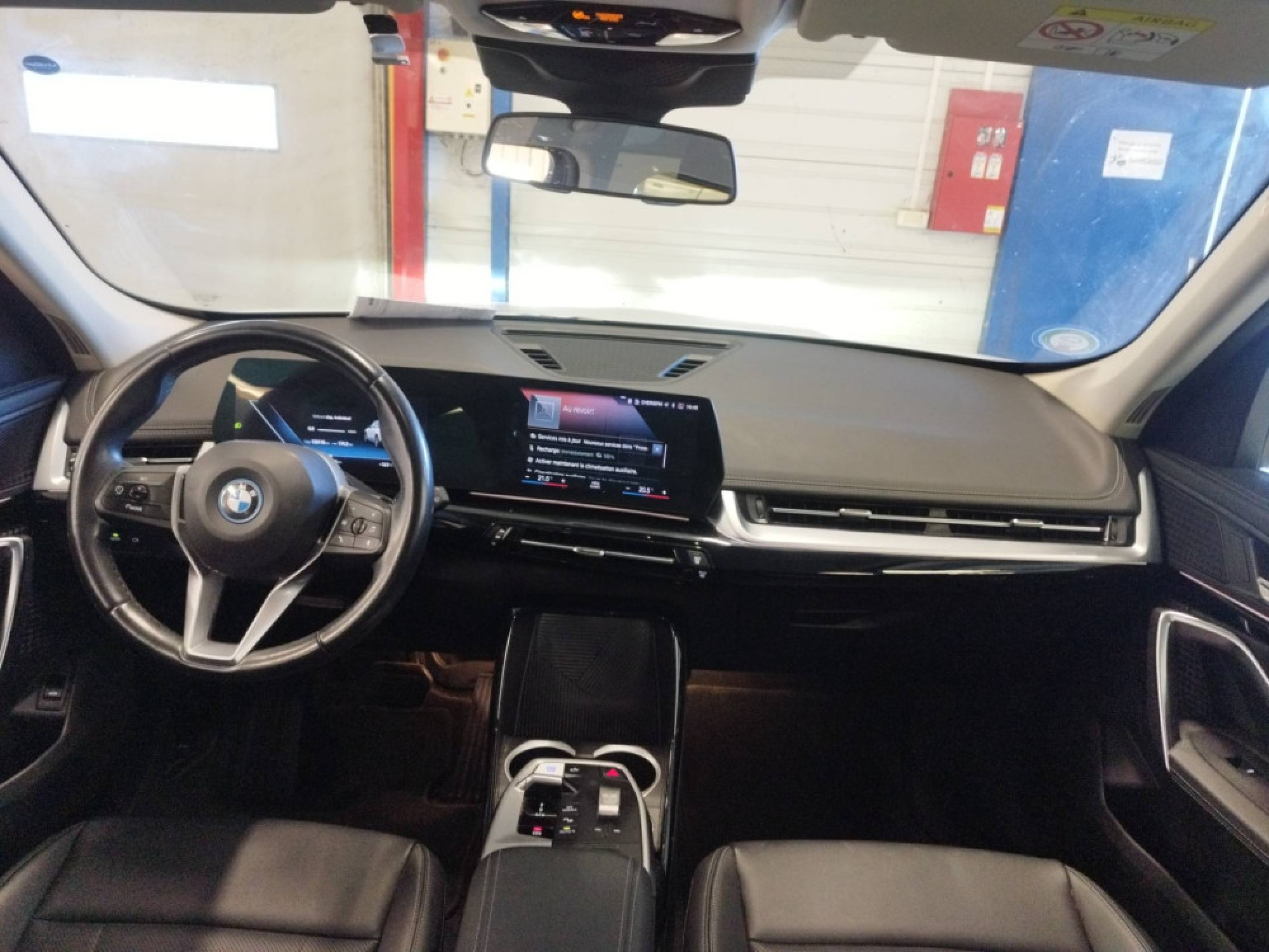 Foto 10 van BMW ix1