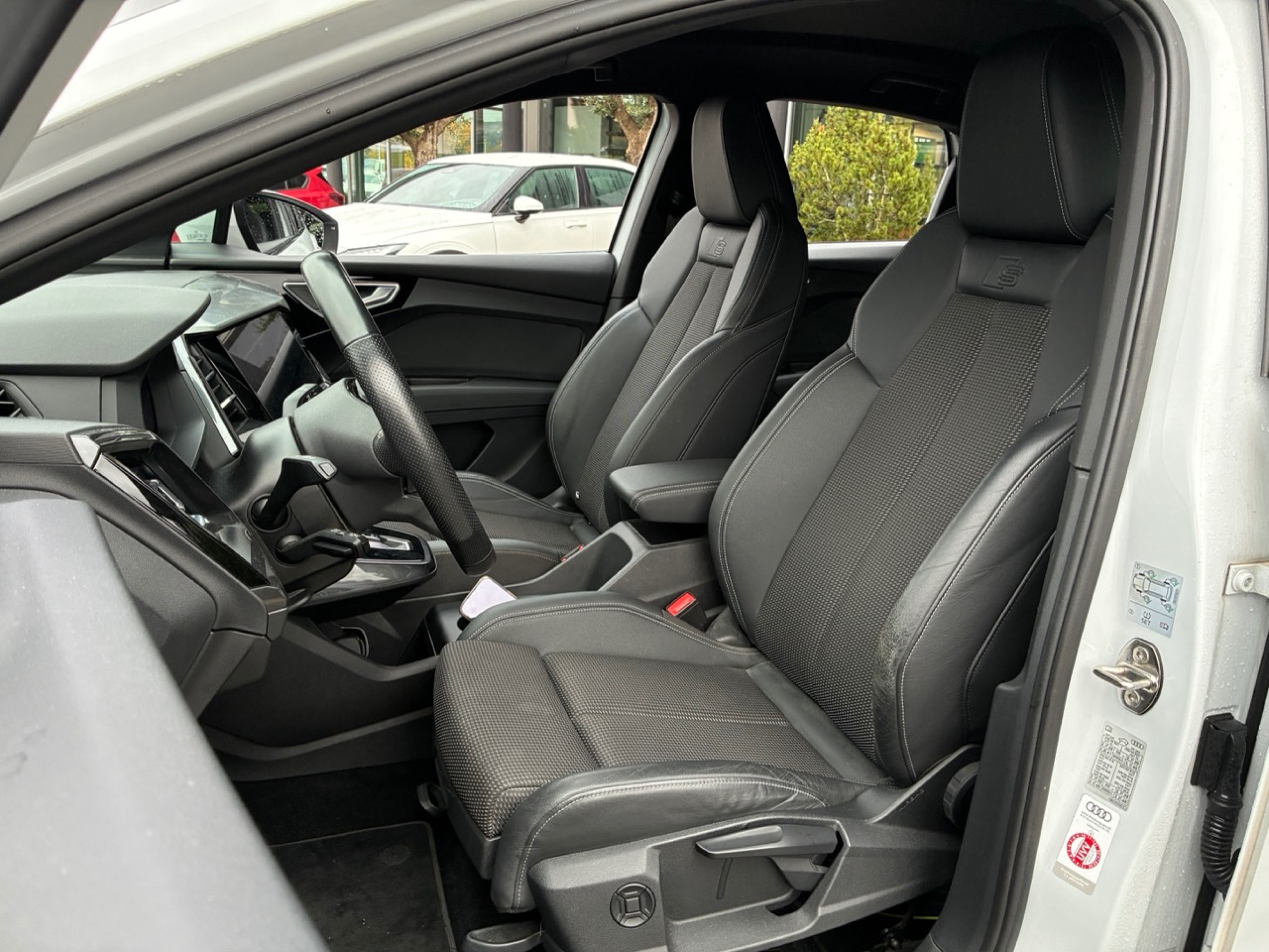Foto 8 van Audi Q4 e-tron