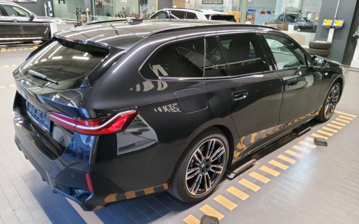 Foto 4 van BMW i5
