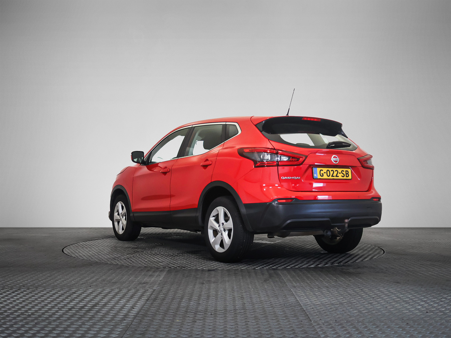 Nissan Qashqai 1.3 DIG-T Acenta - Petrol - Automatic - 159 hp - 70.602 km