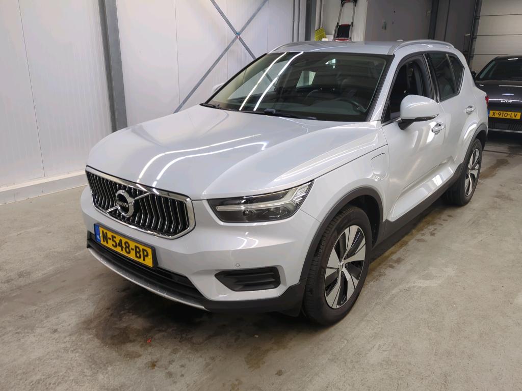 Volvo XC40 T4 Inscription Expression - Hybrid - Automatic - 129 hp - 74.673 km