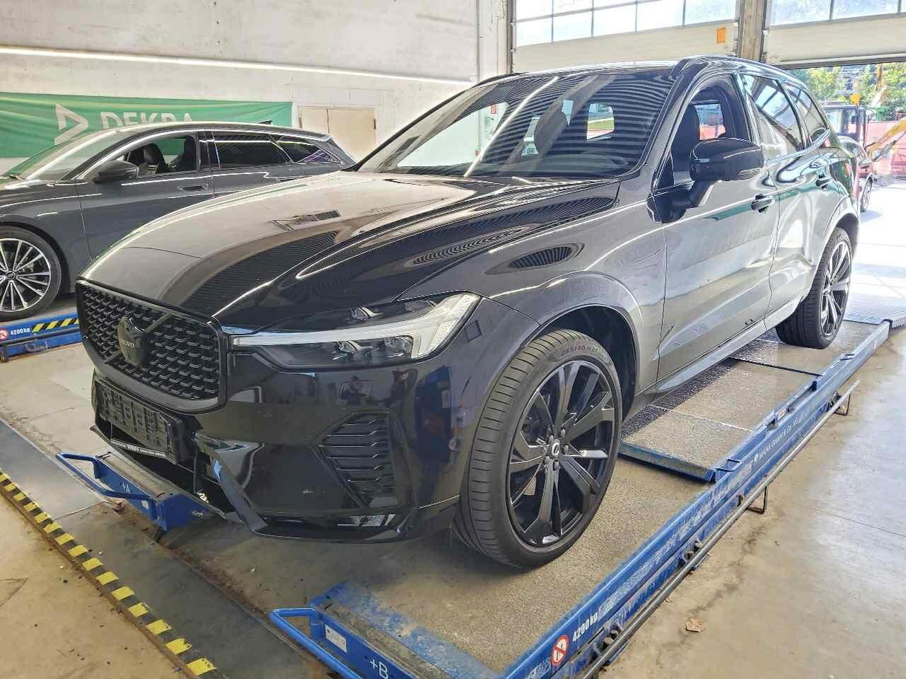 Volvo XC60 B5 Plus - AWD - Petrol - Automatic - 250 hp - 72.115 km