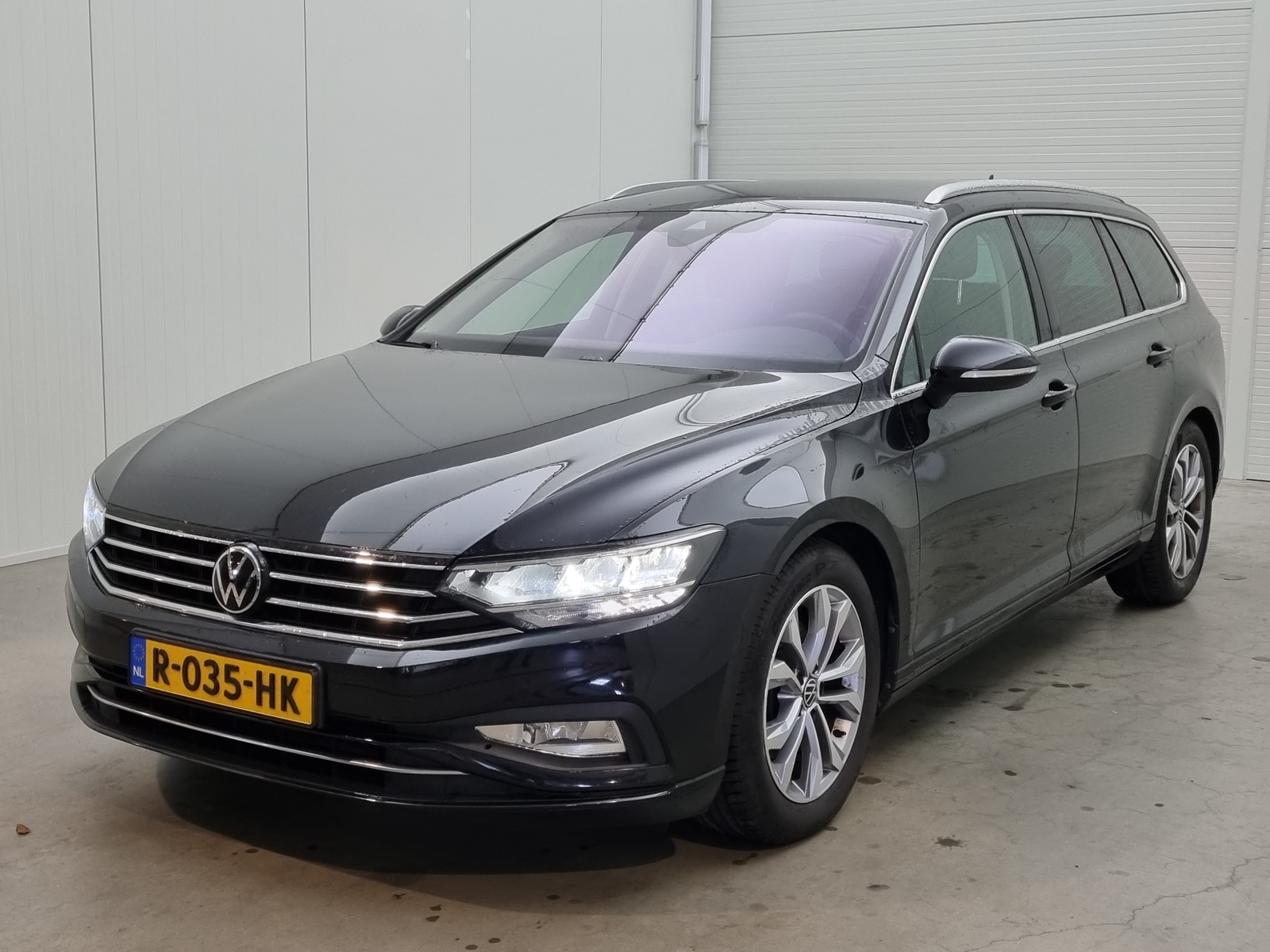 Volkswagen Passat Variant 1.5 TSI Business - Petrol - Automatic - 150 hp - 116.242 km