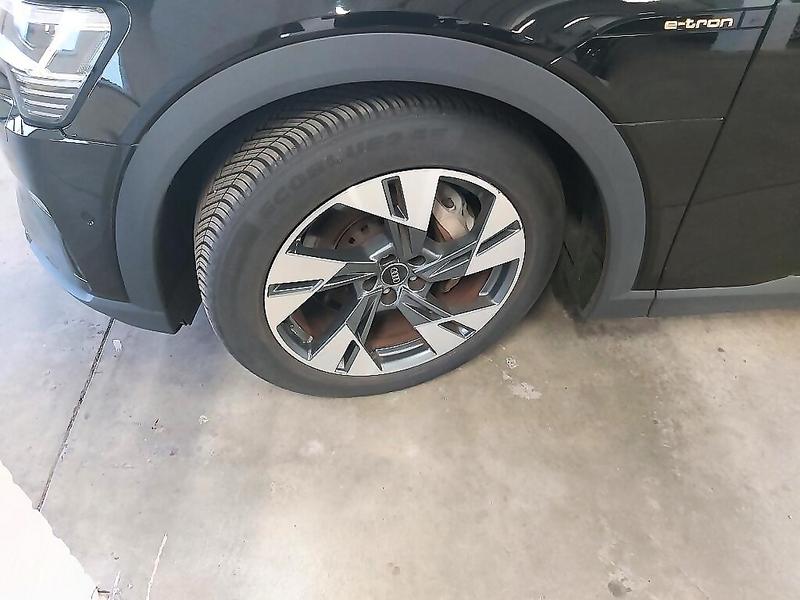 Foto 27 van Audi e-tron