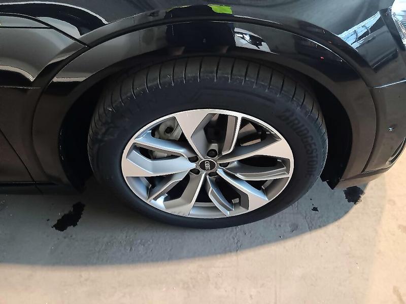 Foto 9 van Audi e-tron