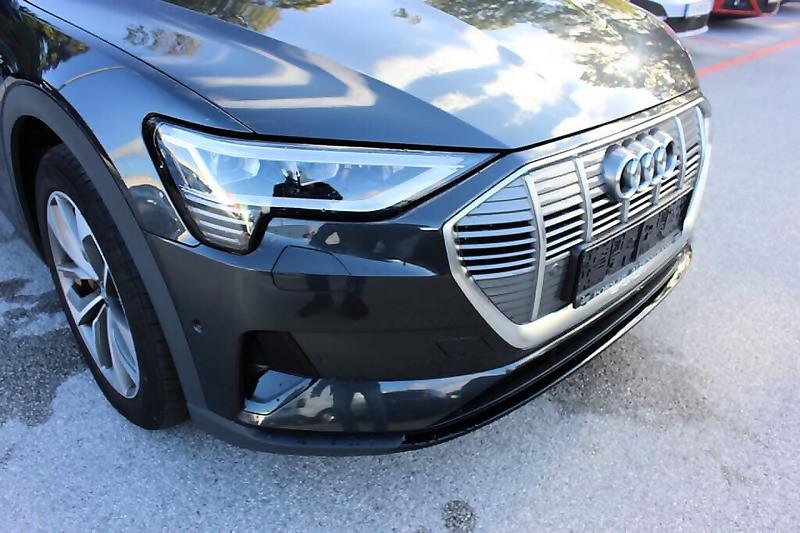 Foto 18 van Audi e-tron