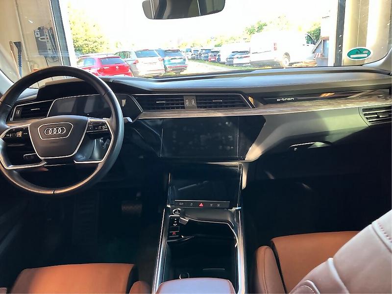 Foto 6 van Audi e-tron