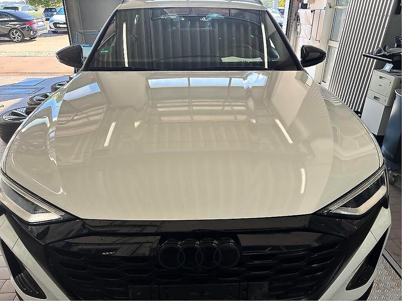 Foto 10 van Audi Q8