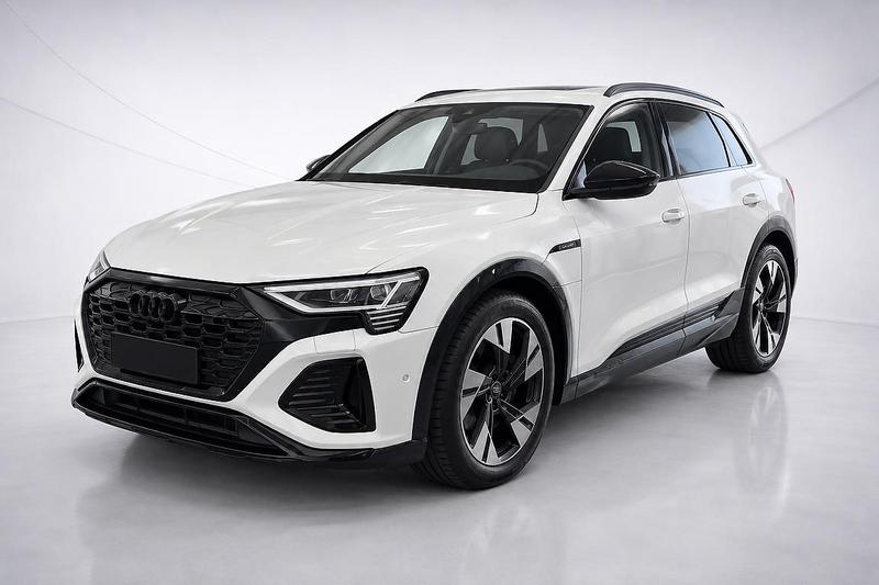 Foto 3 van Audi Q8