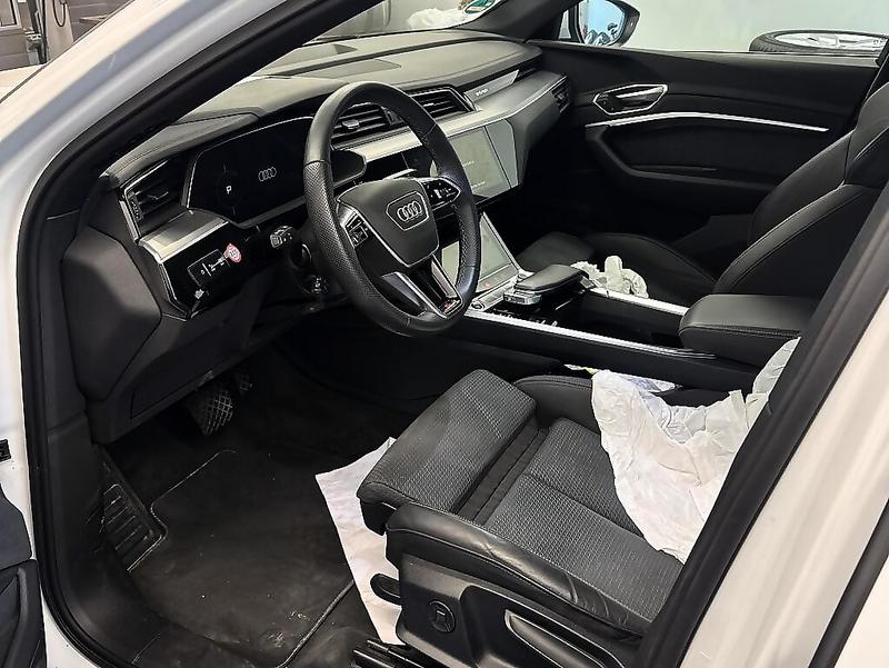 Foto 5 van Audi e-tron