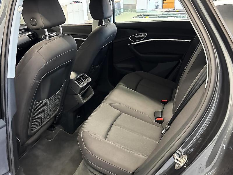 Foto 6 van Audi e-tron