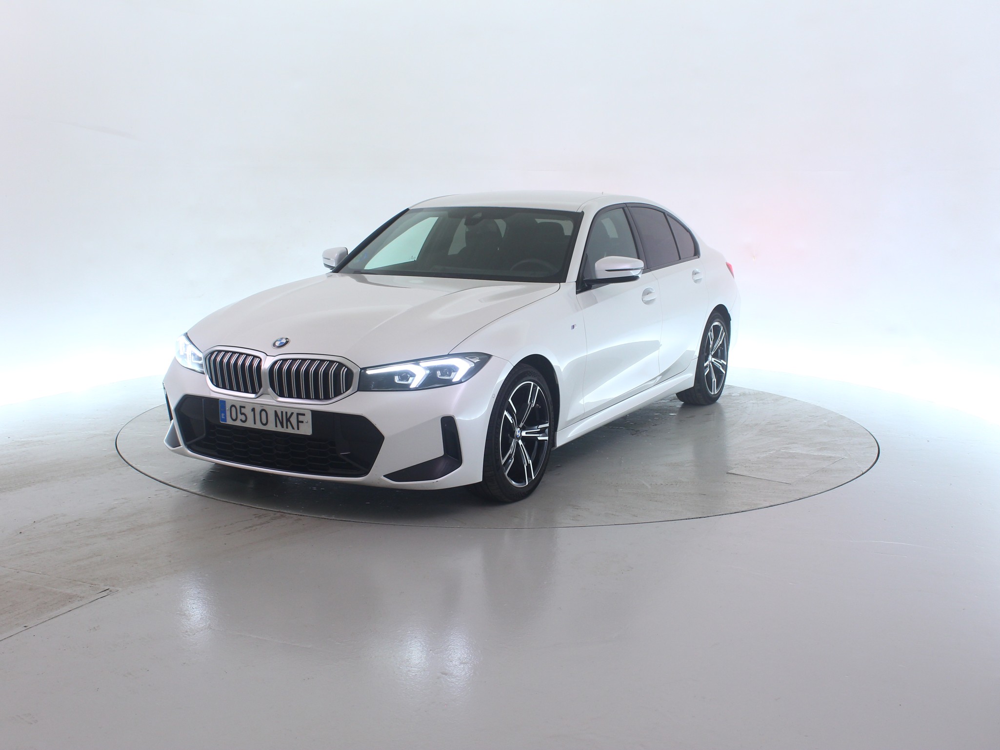 BMW 3 Series 318d M Sport - Diesel - Automatic - 136 hp - 26.679 km