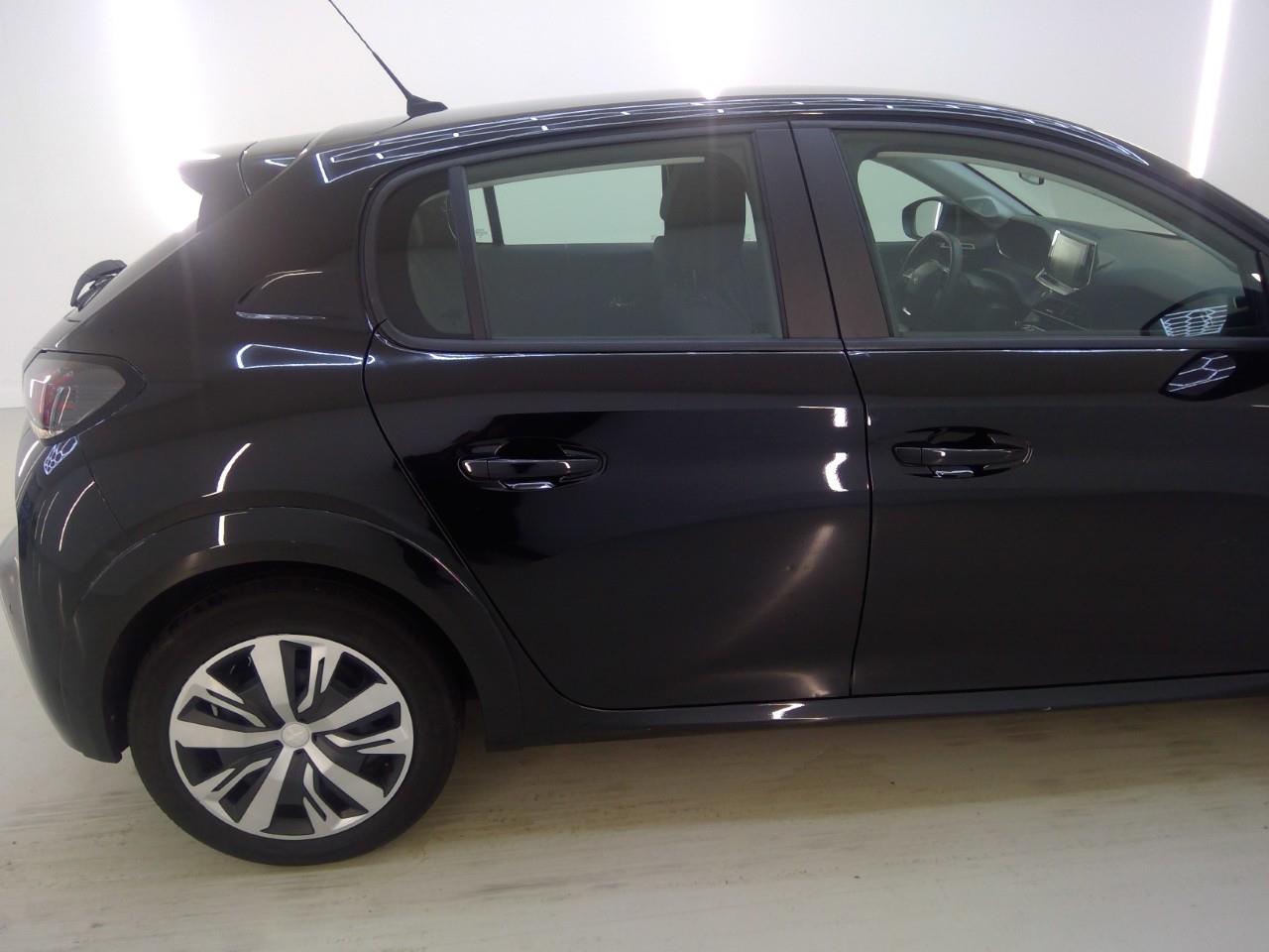 Foto 38 van Peugeot E-208