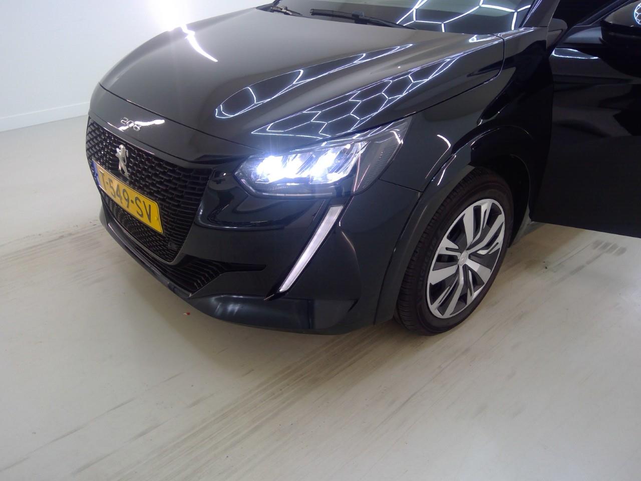 Foto 15 van Peugeot E-208