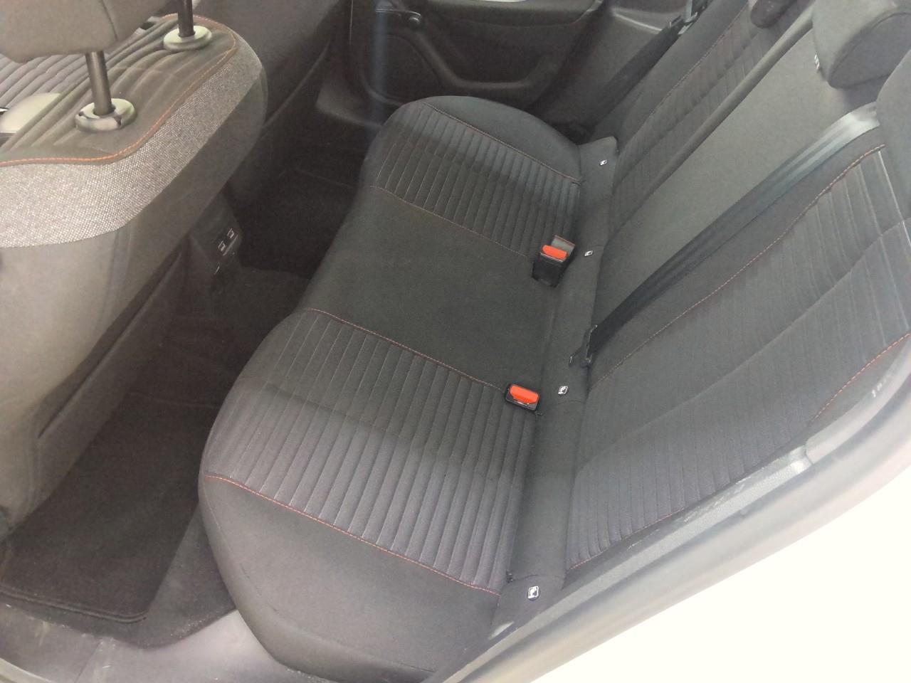 Foto 25 van Peugeot E-208