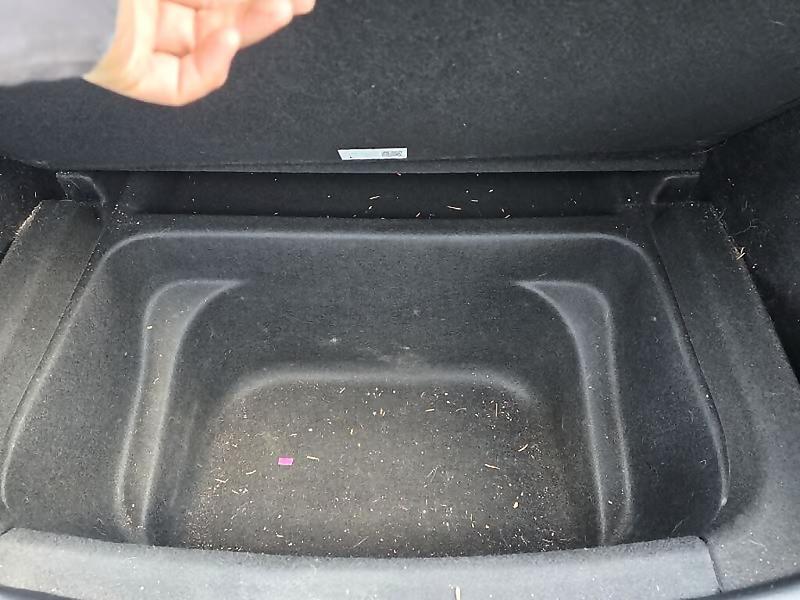 Foto 20 van Tesla Model Y