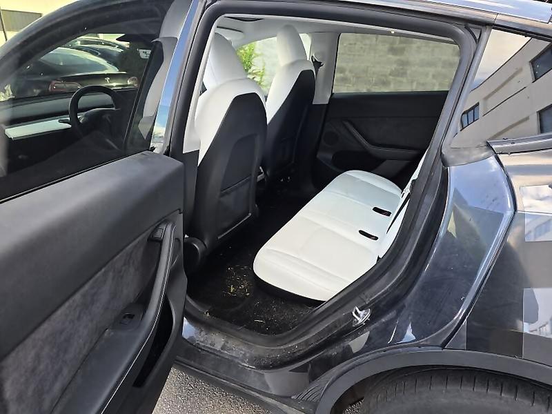 Foto 6 van Tesla Model Y
