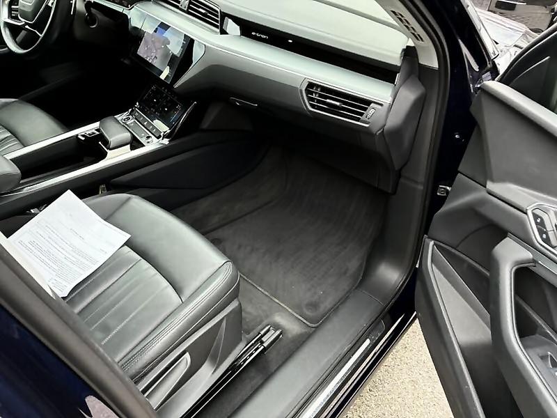 Foto 9 van Audi e-tron