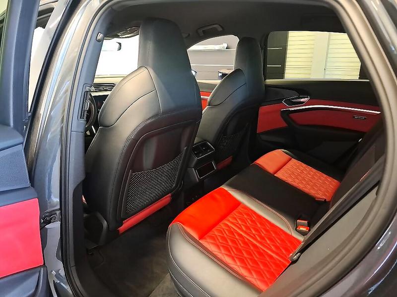 Foto 7 van Audi e-tron